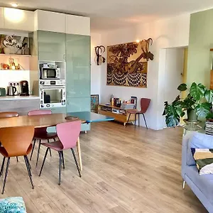 https://appartement-de-charme-vue-mer.fr-provencehotel.com